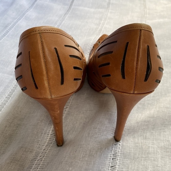 BCBGeneration leather stilettos. - Picture 13 of 13